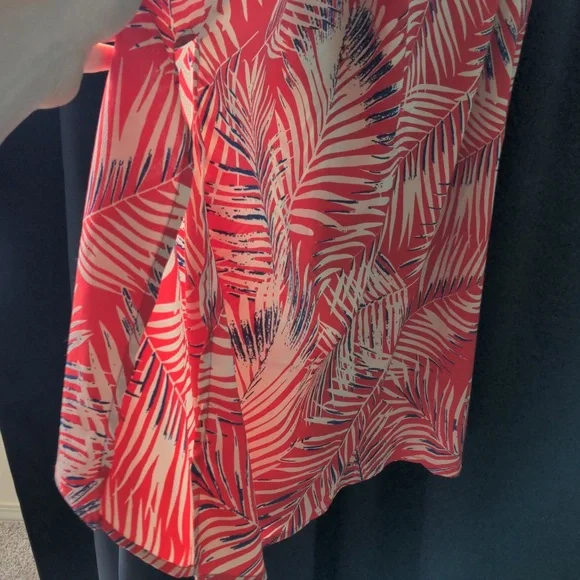 Red Leaf Print Tie Flowy Dress - Picture 7 of 7